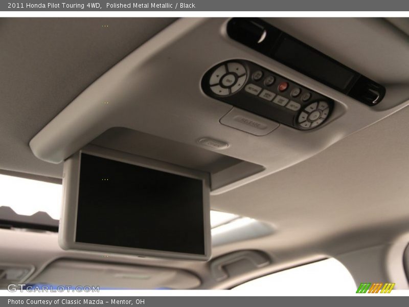 Polished Metal Metallic / Black 2011 Honda Pilot Touring 4WD