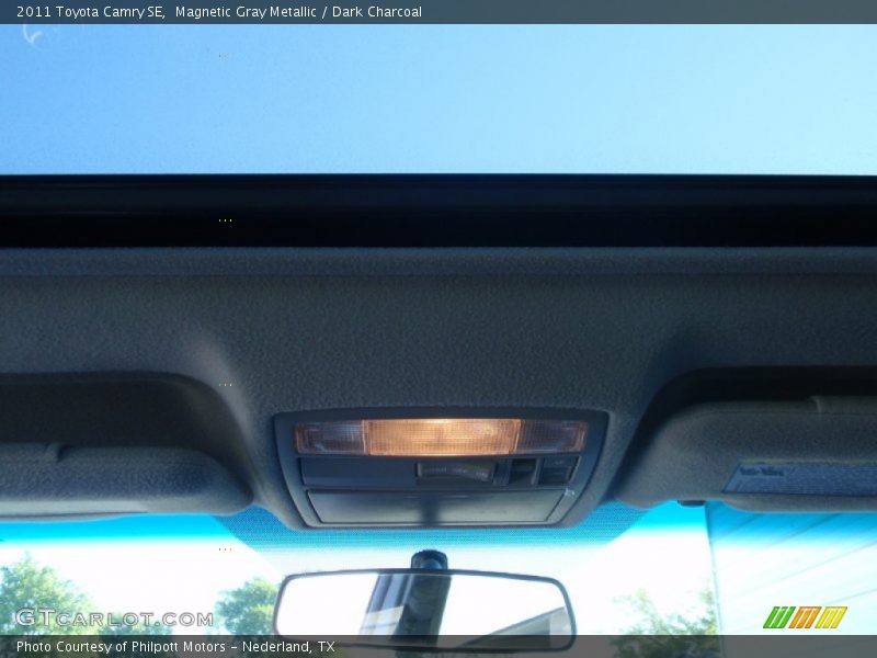 Magnetic Gray Metallic / Dark Charcoal 2011 Toyota Camry SE