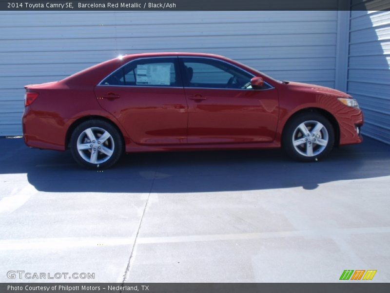 Barcelona Red Metallic / Black/Ash 2014 Toyota Camry SE