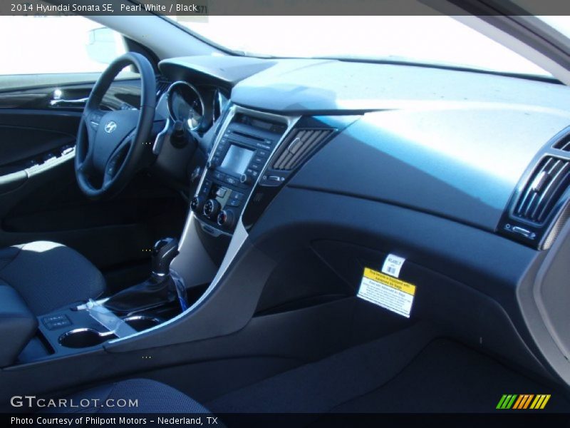 Pearl White / Black 2014 Hyundai Sonata SE