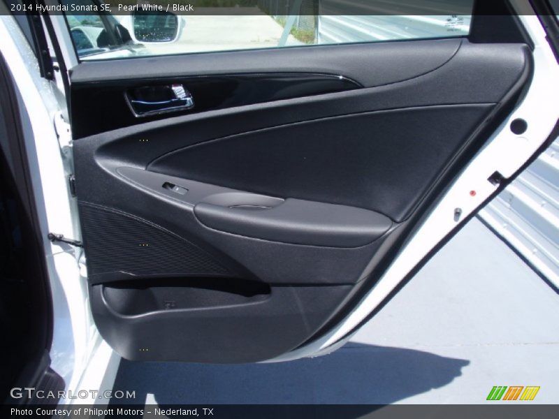 Pearl White / Black 2014 Hyundai Sonata SE