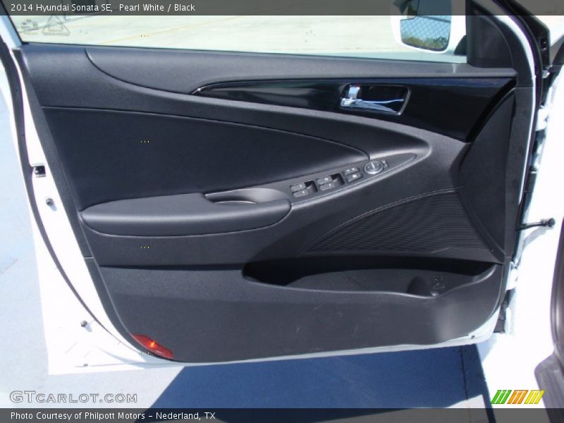 Pearl White / Black 2014 Hyundai Sonata SE