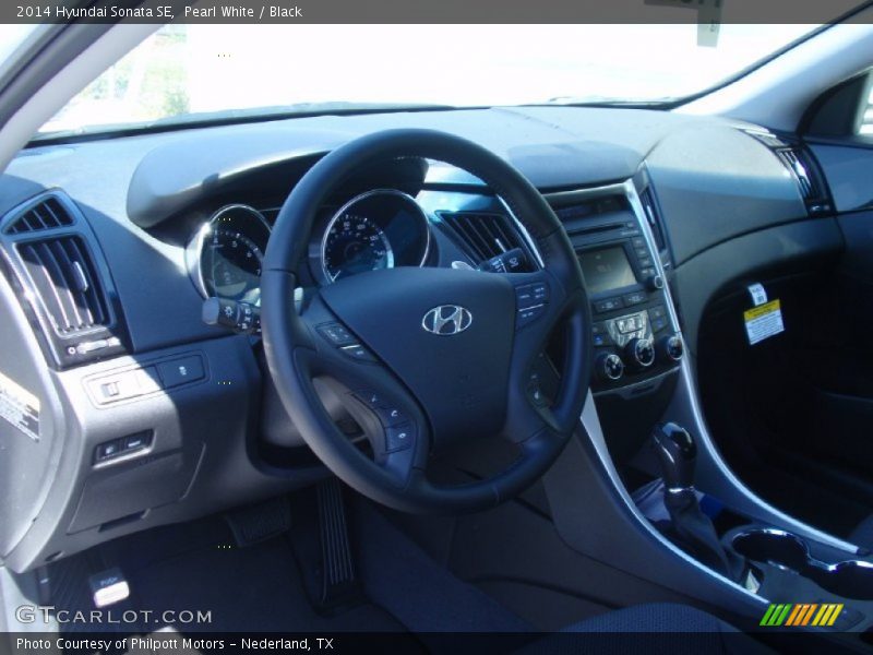 Pearl White / Black 2014 Hyundai Sonata SE