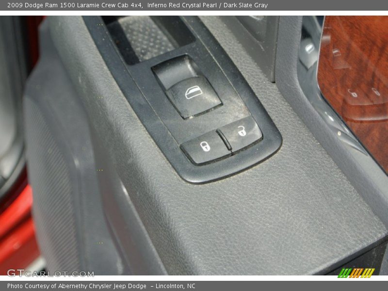 Inferno Red Crystal Pearl / Dark Slate Gray 2009 Dodge Ram 1500 Laramie Crew Cab 4x4