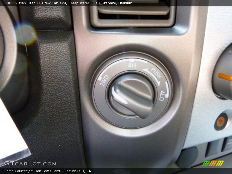 Deep Water Blue / Graphite/Titanium 2005 Nissan Titan XE Crew Cab 4x4