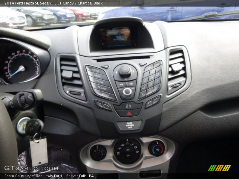 Blue Candy / Charcoal Black 2014 Ford Fiesta SE Sedan
