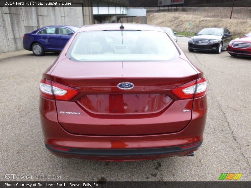 Sunset / Dune 2014 Ford Fusion SE