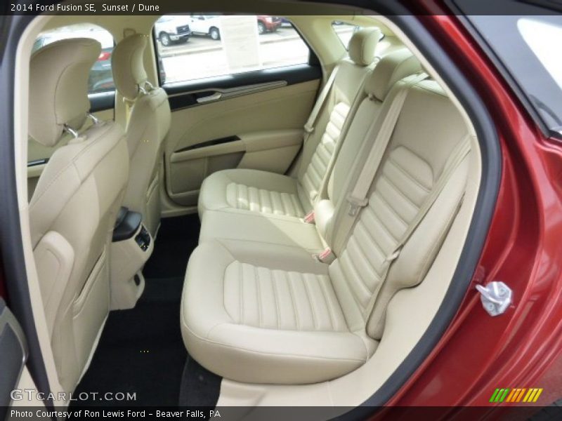 Sunset / Dune 2014 Ford Fusion SE