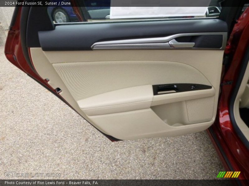 Sunset / Dune 2014 Ford Fusion SE
