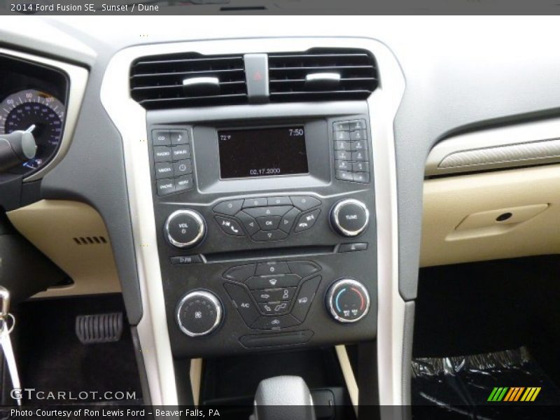 Sunset / Dune 2014 Ford Fusion SE