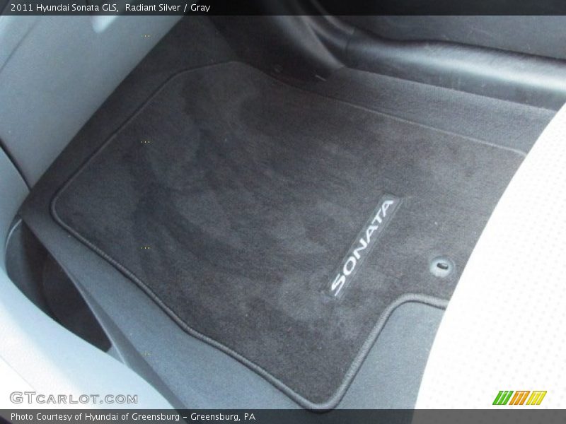 Radiant Silver / Gray 2011 Hyundai Sonata GLS