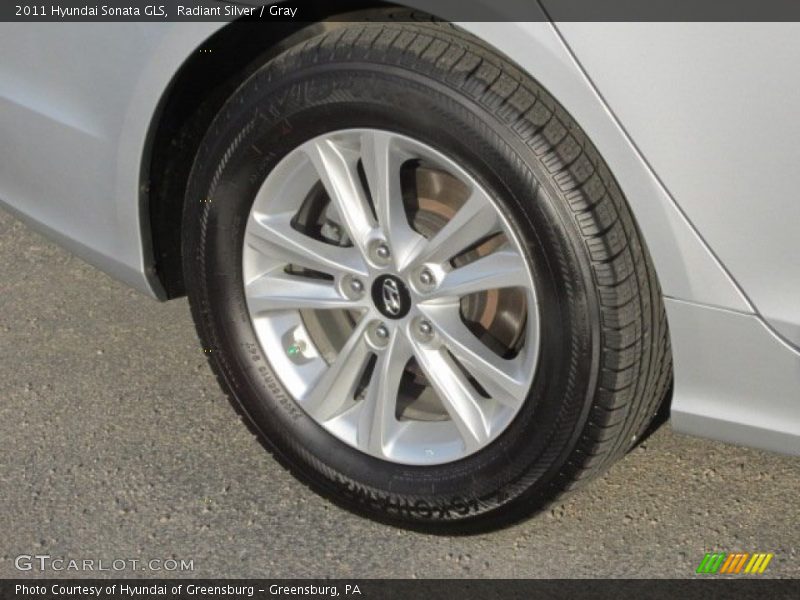 Radiant Silver / Gray 2011 Hyundai Sonata GLS