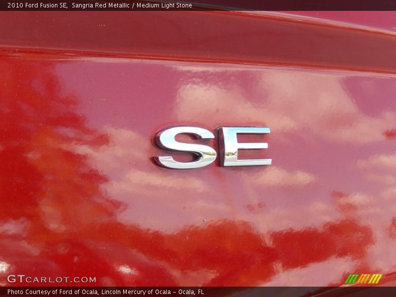 Sangria Red Metallic / Medium Light Stone 2010 Ford Fusion SE