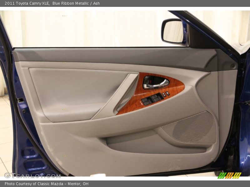 Blue Ribbon Metallic / Ash 2011 Toyota Camry XLE