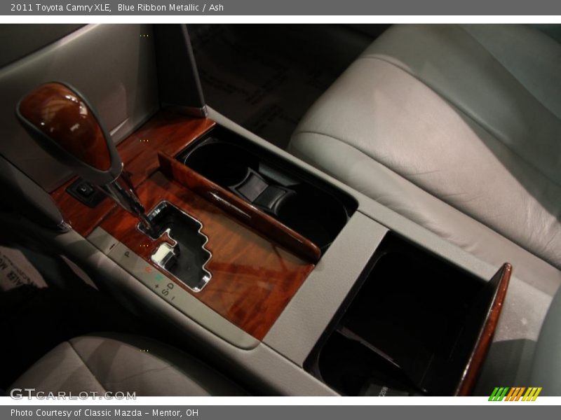 Blue Ribbon Metallic / Ash 2011 Toyota Camry XLE