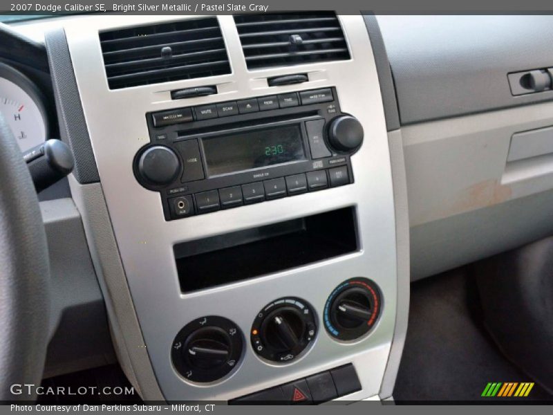 Bright Silver Metallic / Pastel Slate Gray 2007 Dodge Caliber SE
