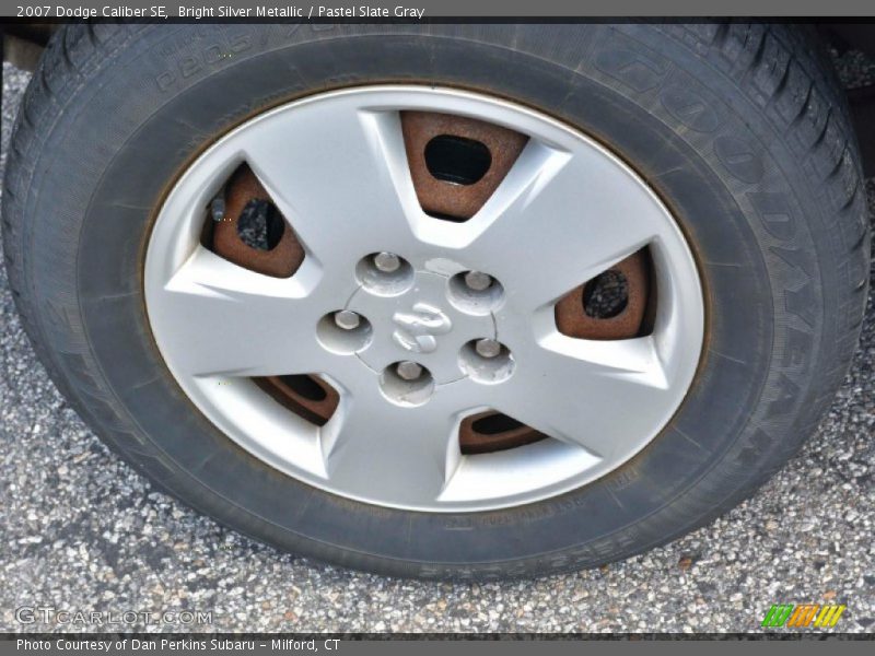 Bright Silver Metallic / Pastel Slate Gray 2007 Dodge Caliber SE