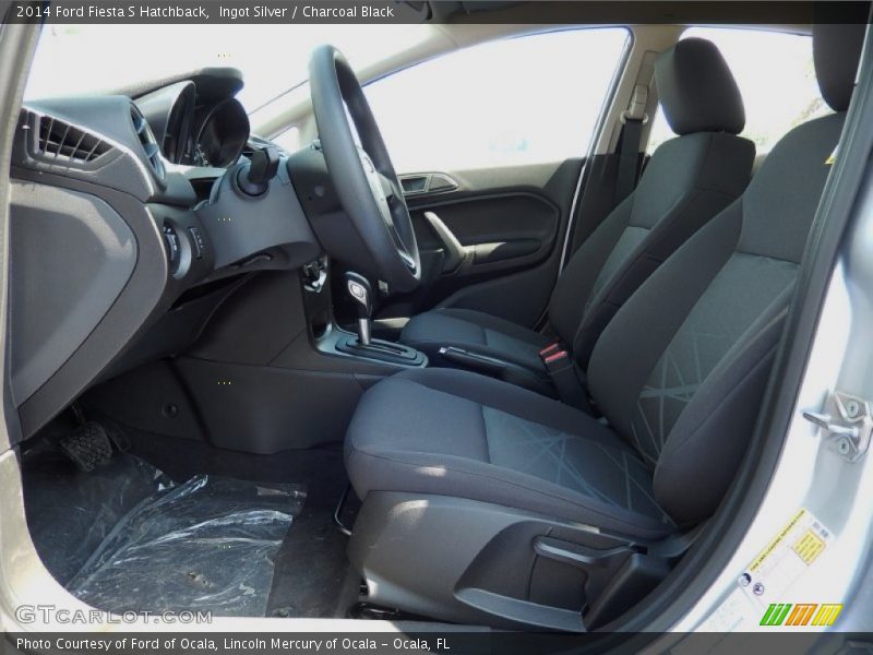 Ingot Silver / Charcoal Black 2014 Ford Fiesta S Hatchback