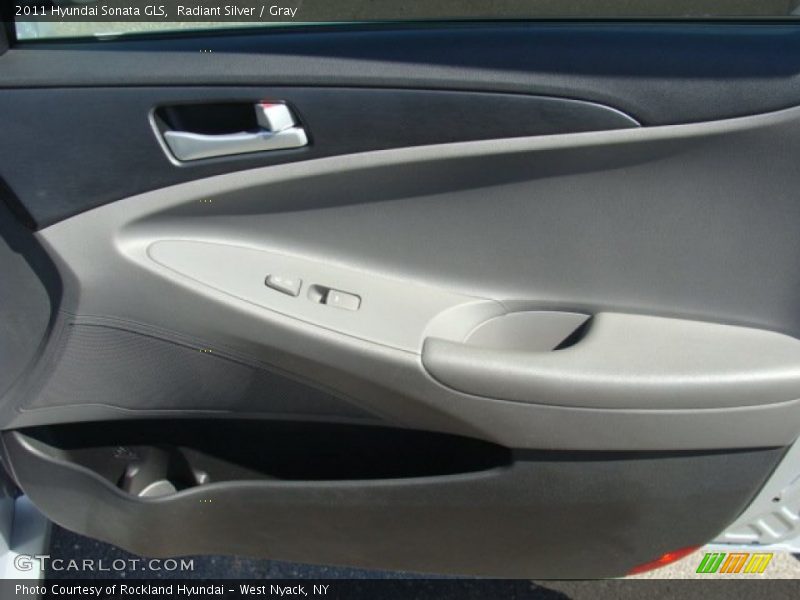 Radiant Silver / Gray 2011 Hyundai Sonata GLS