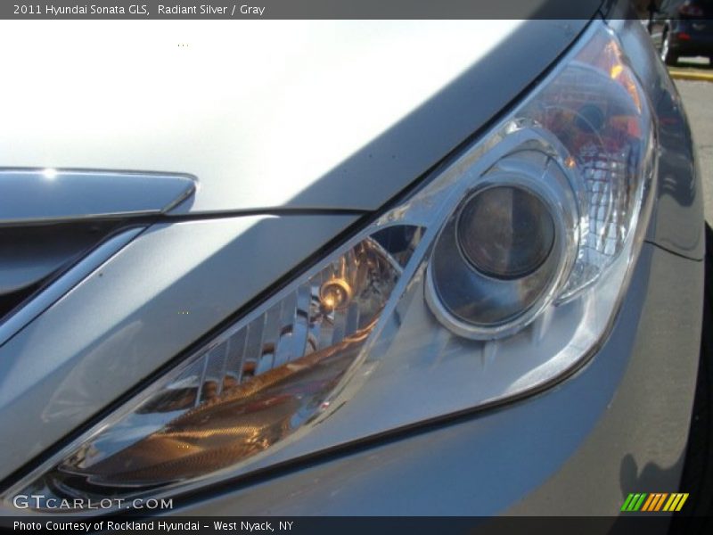 Radiant Silver / Gray 2011 Hyundai Sonata GLS