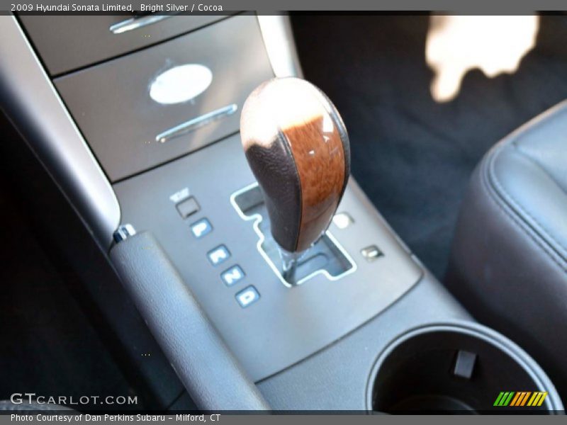 Bright Silver / Cocoa 2009 Hyundai Sonata Limited