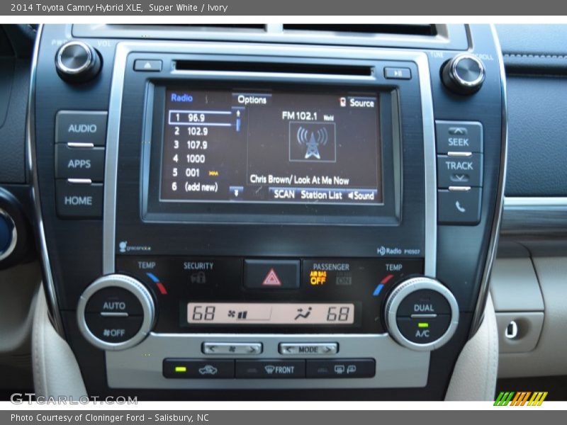 Super White / Ivory 2014 Toyota Camry Hybrid XLE