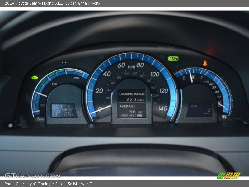 Super White / Ivory 2014 Toyota Camry Hybrid XLE