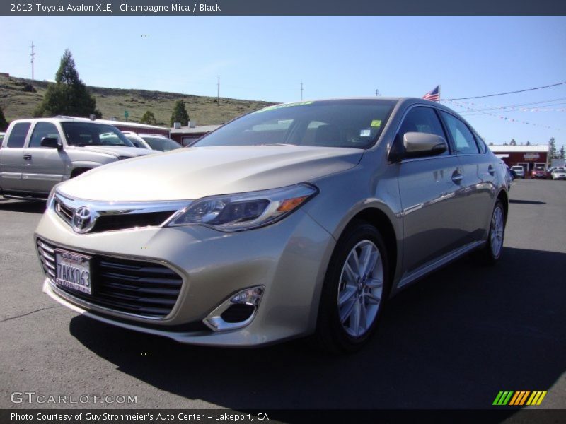 Champagne Mica / Black 2013 Toyota Avalon XLE