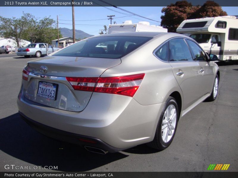 Champagne Mica / Black 2013 Toyota Avalon XLE