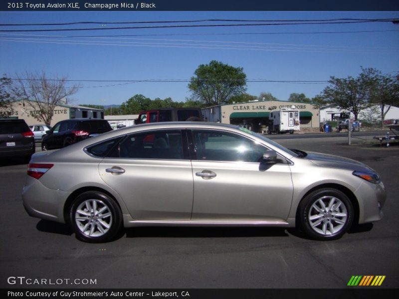 Champagne Mica / Black 2013 Toyota Avalon XLE