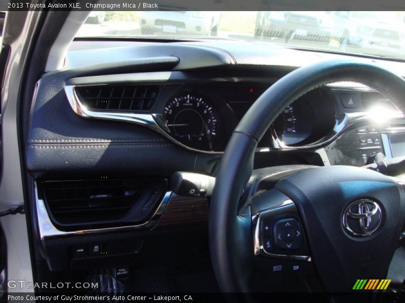 Champagne Mica / Black 2013 Toyota Avalon XLE