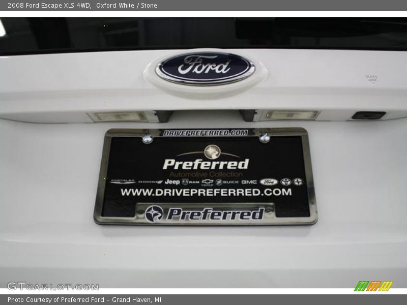 Oxford White / Stone 2008 Ford Escape XLS 4WD