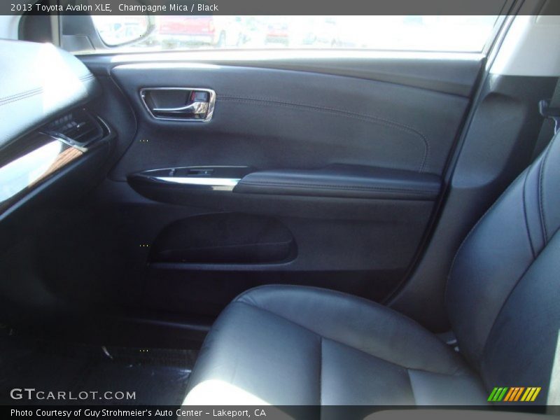Champagne Mica / Black 2013 Toyota Avalon XLE