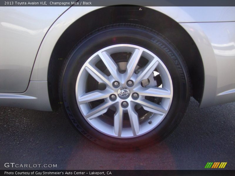 Champagne Mica / Black 2013 Toyota Avalon XLE