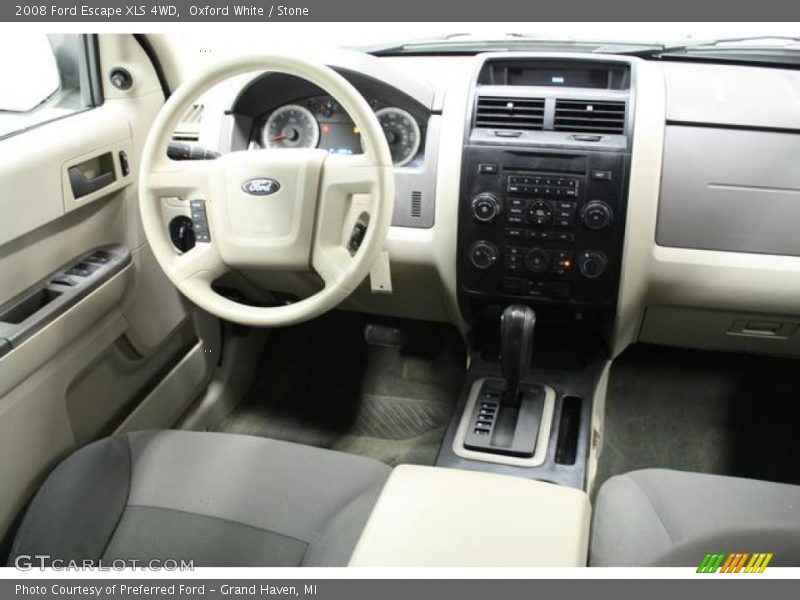 Oxford White / Stone 2008 Ford Escape XLS 4WD