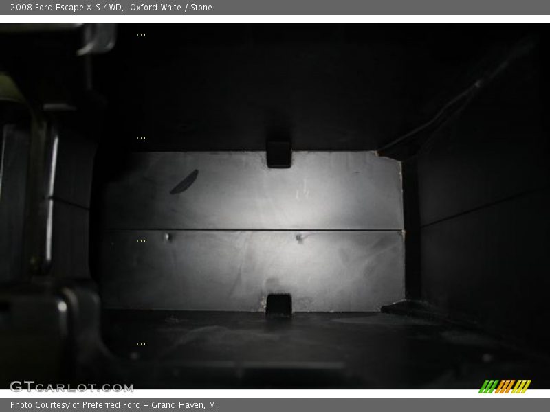 Oxford White / Stone 2008 Ford Escape XLS 4WD
