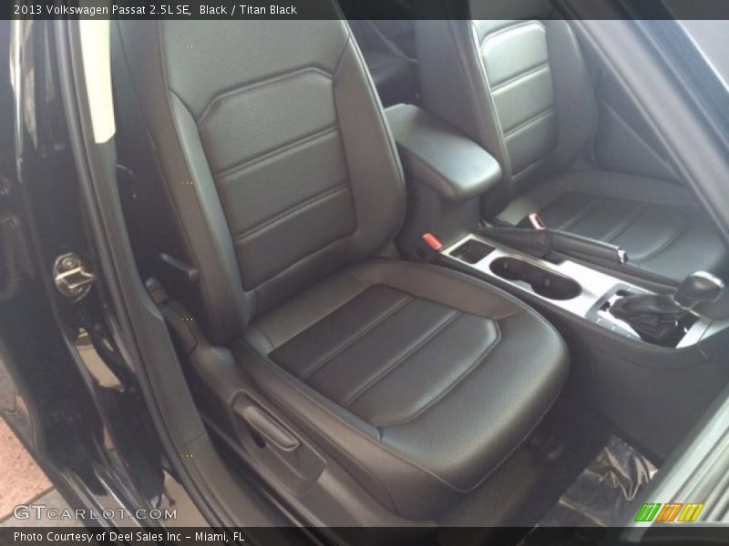 Black / Titan Black 2013 Volkswagen Passat 2.5L SE