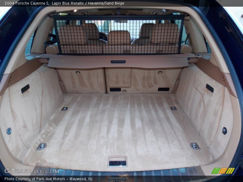 Lapis Blue Metallic / Havanna/Sand Beige 2004 Porsche Cayenne S