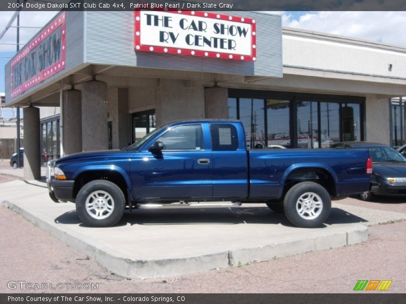Patriot Blue Pearl / Dark Slate Gray 2004 Dodge Dakota SXT Club Cab 4x4