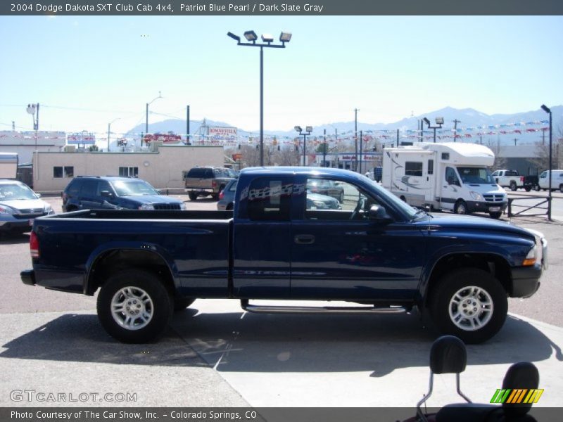 Patriot Blue Pearl / Dark Slate Gray 2004 Dodge Dakota SXT Club Cab 4x4