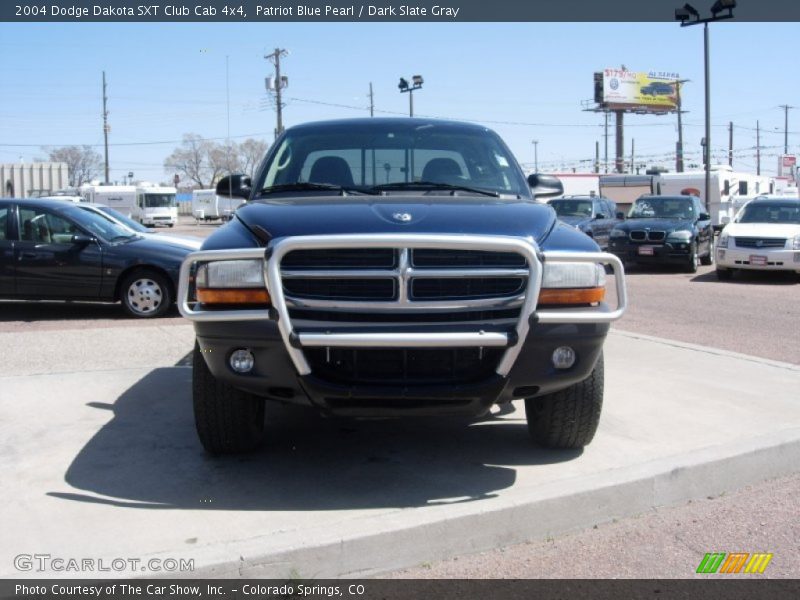 Patriot Blue Pearl / Dark Slate Gray 2004 Dodge Dakota SXT Club Cab 4x4