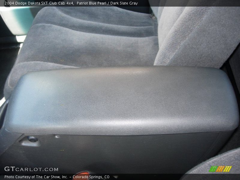 Patriot Blue Pearl / Dark Slate Gray 2004 Dodge Dakota SXT Club Cab 4x4