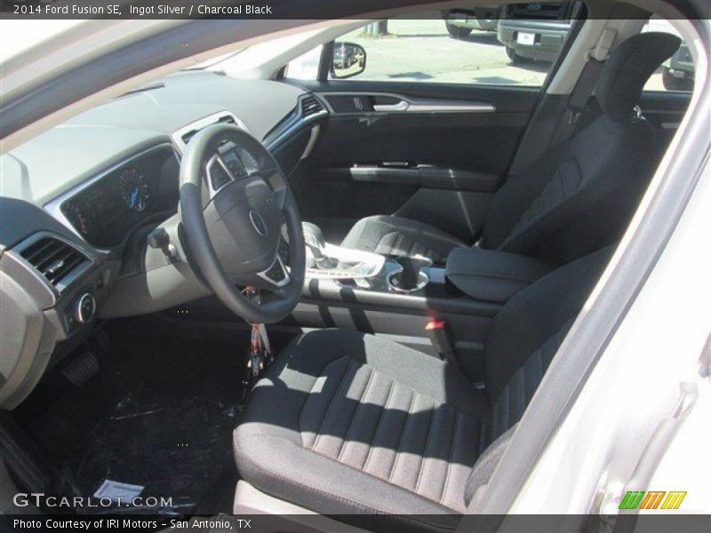 Ingot Silver / Charcoal Black 2014 Ford Fusion SE