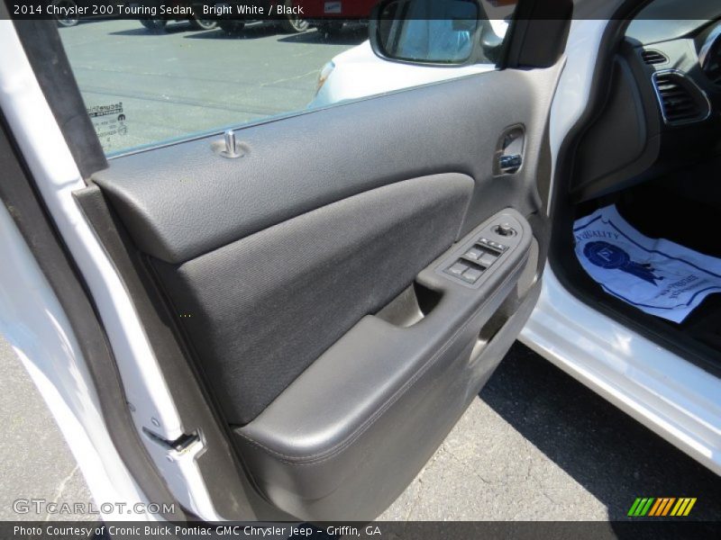 Bright White / Black 2014 Chrysler 200 Touring Sedan