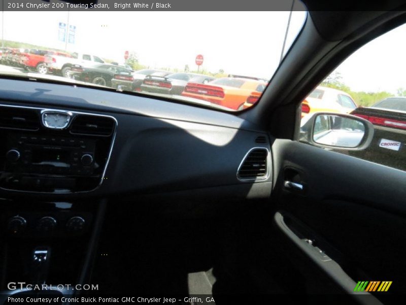 Bright White / Black 2014 Chrysler 200 Touring Sedan