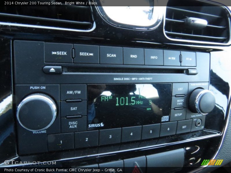 Bright White / Black 2014 Chrysler 200 Touring Sedan