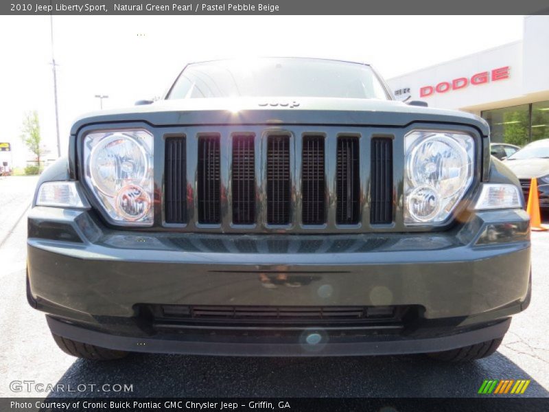 Natural Green Pearl / Pastel Pebble Beige 2010 Jeep Liberty Sport