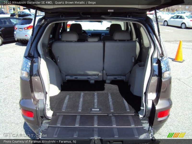 Quartz Brown Metallic / Beige 2010 Mitsubishi Outlander SE 4WD