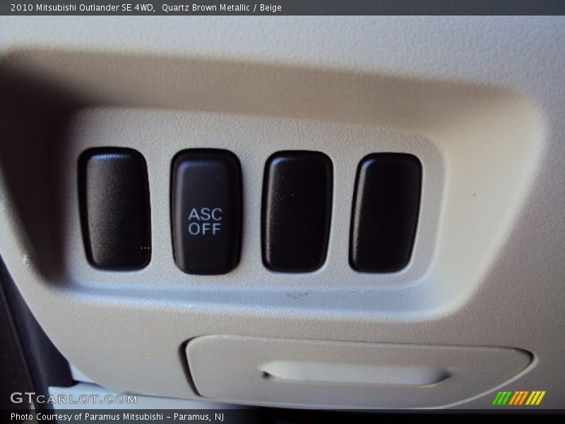 Quartz Brown Metallic / Beige 2010 Mitsubishi Outlander SE 4WD