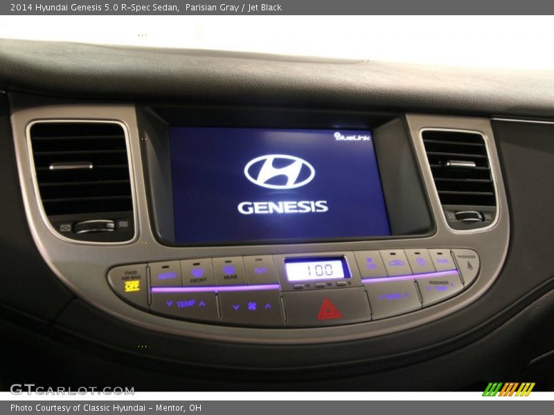 Controls of 2014 Genesis 5.0 R-Spec Sedan